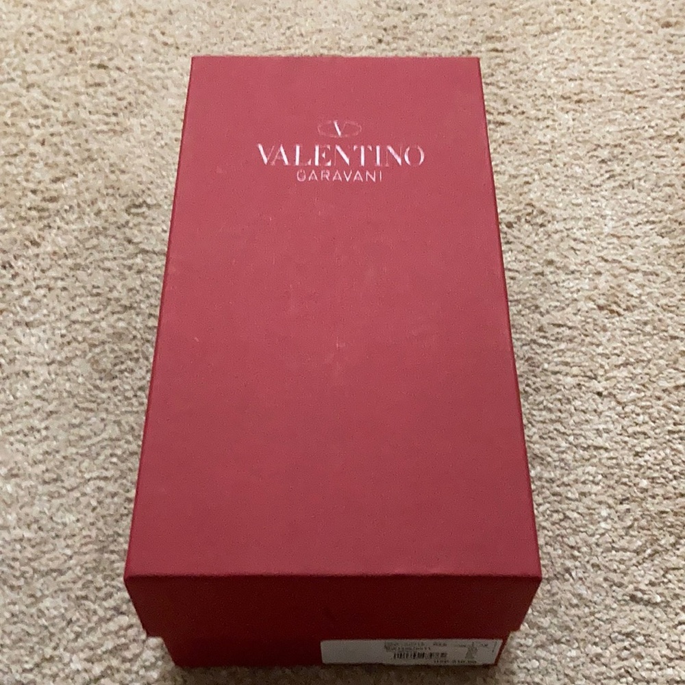 Authentic Valentino Slides - Picture 10 of 10